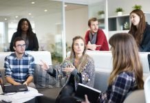 Cos’è la Programmazione Neuro Linguistica (PNL) e a cosa serve programmazione neuro linguistica
