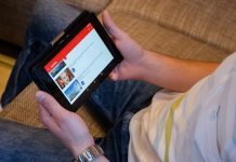 SEO YouTube: come trovare le keyword che generano il maggior traffico content creator youtube foto