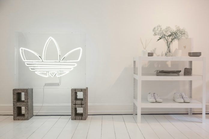 adidas o nike