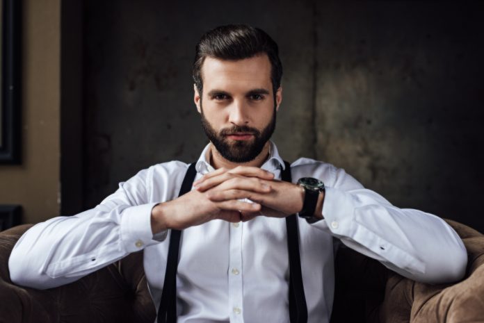 camicia elegante uomo ufficio