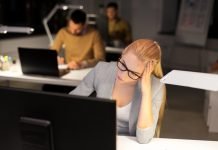 Come gestire lo stress del lavoro al rientro dalle vacanze: consigli e raccomandazioni ai marketer stress post vacanze