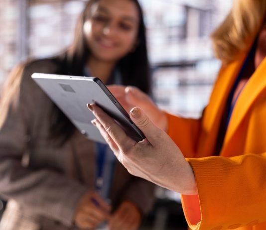 Il digitale nel mondo HR: come stanno cambiando i processi di valutazione e selezione del personale hr digitale
